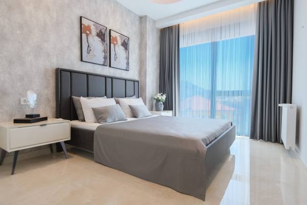 Alanya Merkez Yekta Royal Club Sitesinde 3+1 Ayrı Mutfak Kiralık