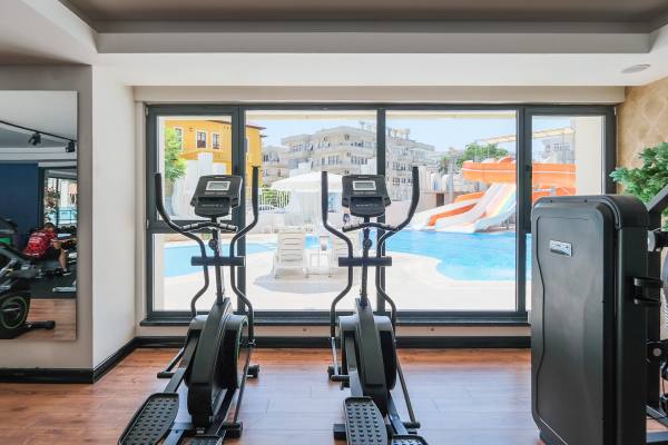 Alanya Merkez Yekta Royal Club Sitesinde 3+1 Ayrı Mutfak Kiralık