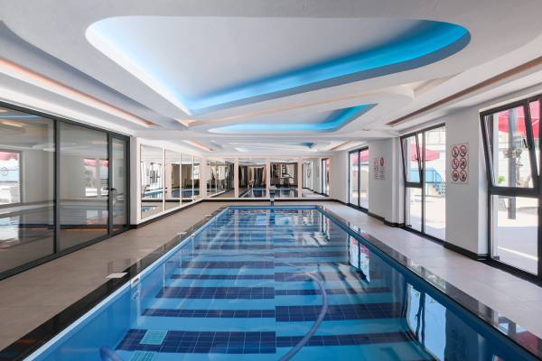 Alanya Merkez Yekta Royal Club Sitesinde 3+1 Ayrı Mutfak Kiralık