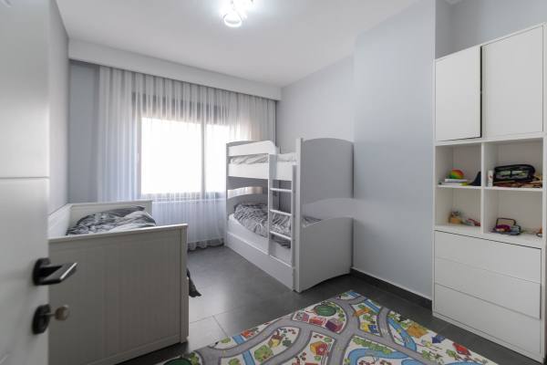 Alanya, Mahmutlar Mahallesinde Satılık Geniş 2+1 Daire