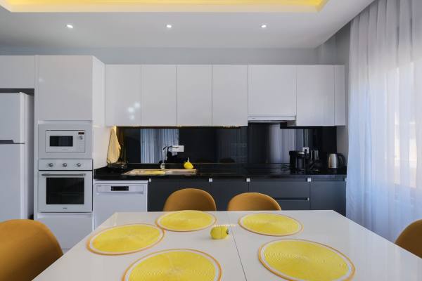 Alanya, Mahmutlar Mahallesinde Satılık Geniş 2+1 Daire
