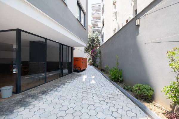 Alanya, Mahmutlar Mahallesinde Satılık Geniş 2+1 Daire