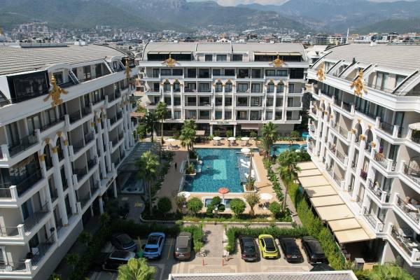Alanya, Oba Voyage Deluxe Sitesinde Satılık 1+1 Yatırımlık Daire