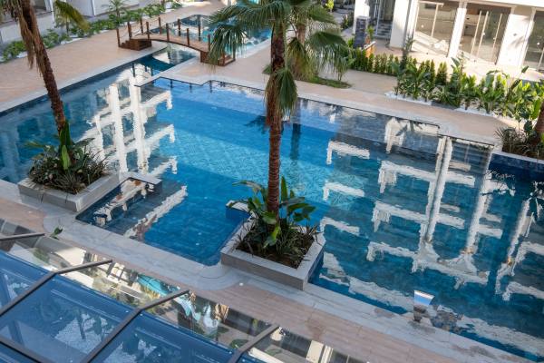 Alanya, Oba Voyage Deluxe Sitesinde Satılık 1+1 Yatırımlık Daire