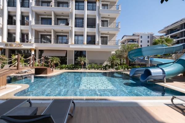 Alanya, Oba Voyage Deluxe Sitesinde Satılık 1+1 Yatırımlık Daire