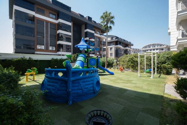 Alanya, Oba Voyage Deluxe Sitesinde Satılık 1+1 Yatırımlık Daire
