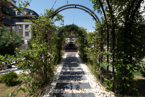 Alanya, Oba Voyage Deluxe Sitesinde Satılık 1+1 Yatırımlık Daire