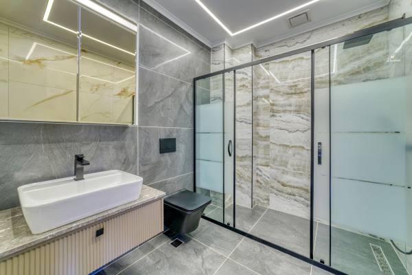 Kestel Yaylalı'da Deniz Ve Kale Manzaralı,Vatandaşlığa Uygun Lüks  4+1 Villa
