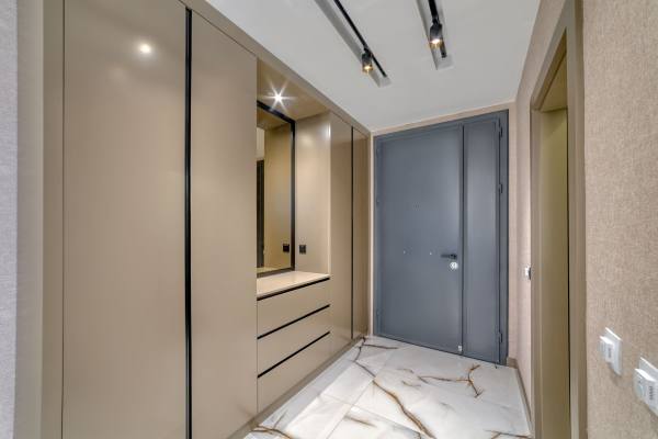 Kestel Yaylalı'da Deniz Ve Kale Manzaralı,Vatandaşlığa Uygun Lüks  4+1 Villa