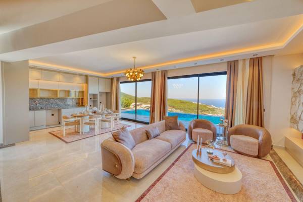 Kargıcak, Alanya’da Panoramik Deniz Manzaralı Lüks Villa