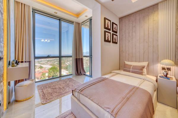 Kargıcak, Alanya’da Panoramik Deniz Manzaralı Lüks Villa