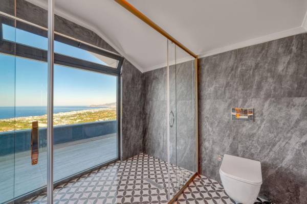 Kargıcak, Alanya’da Panoramik Deniz Manzaralı Lüks Villa