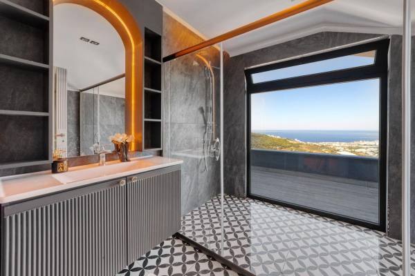 Kargıcak, Alanya’da Panoramik Deniz Manzaralı Lüks Villa