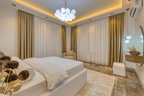 Alanya’nın Prestijli Bölgesi Bektaş’ta Satılık Lüks Villa