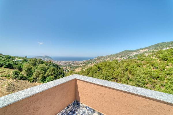 Alanya’nın Prestijli Bölgesi Bektaş’ta Satılık Lüks Villa