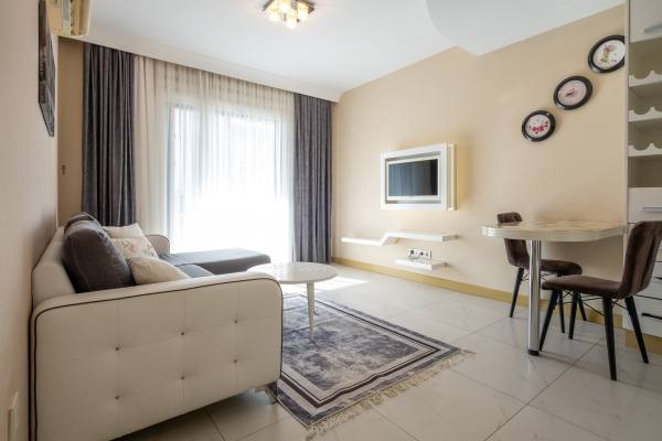 Alanya Kızlarpınarı Mahallesinde Uzun Dönem Kiralık 1+1 Eşyalı Daire