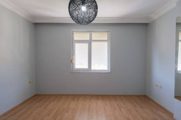 Alanya Şehir Merkezinde Deniz Manzaralı 3+1 Eşyasız Kiralık Daire