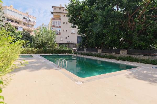 Alanya Şehir Merkezinde Deniz Manzaralı 3+1 Eşyasız Kiralık Daire